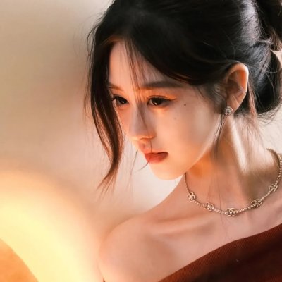堕入地球的间谍